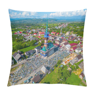 Personality  Panorama Of Church Of The Nativity Of The Mother Of God And Decorated Tombstones At The Merry Cemetary In Romanian Village Sapanta Pillow Covers