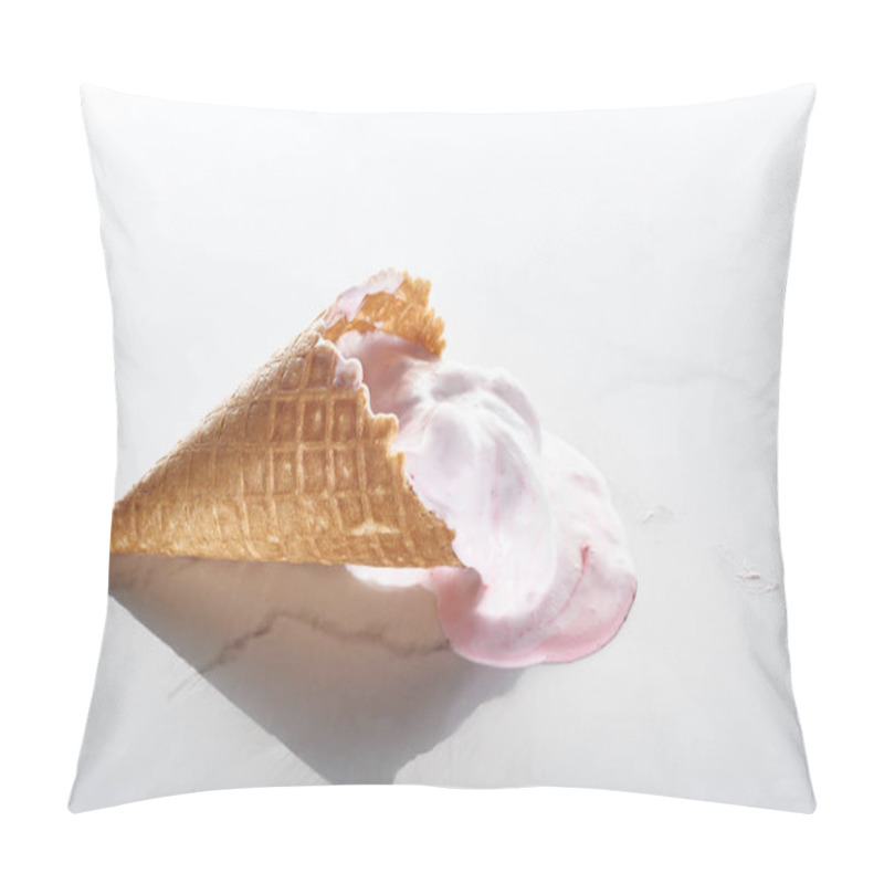 Personality  delicious ice cream in waffle cone on marble grey background pillow covers