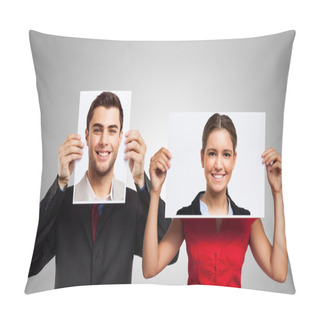 Personality  Couple Changing Their Face Pillow Covers