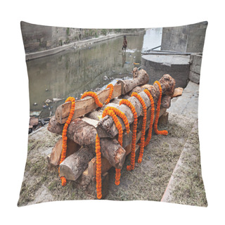 Personality  Cremation Ceremony Pillow Covers
