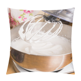 Personality  Meringue In Food Processor Pillow Covers