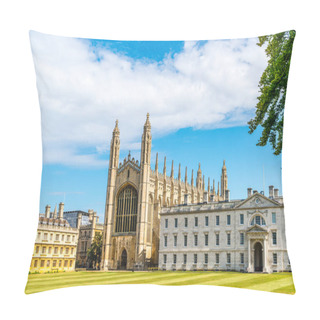 Personality  Beautiful Architecture At King's College Chapel In Cambridge, UK Pillow Covers