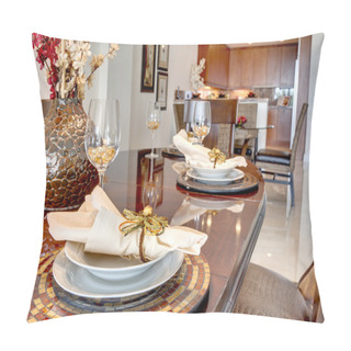 Personality  Dining Room Table Pillow Covers