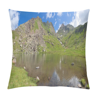 Personality  First Lusia Lake Pillow Covers