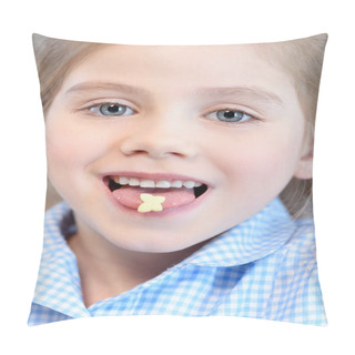 Personality  Little Girl With Pastry Pillow Covers