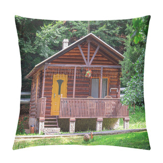 Personality  Log House In The Forest Pillow Covers