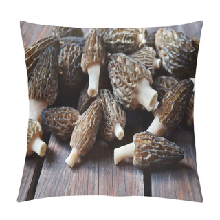 Personality  Pile Of Freshly Harvested Spring Edible Morel Mushrooms Pillow Covers
