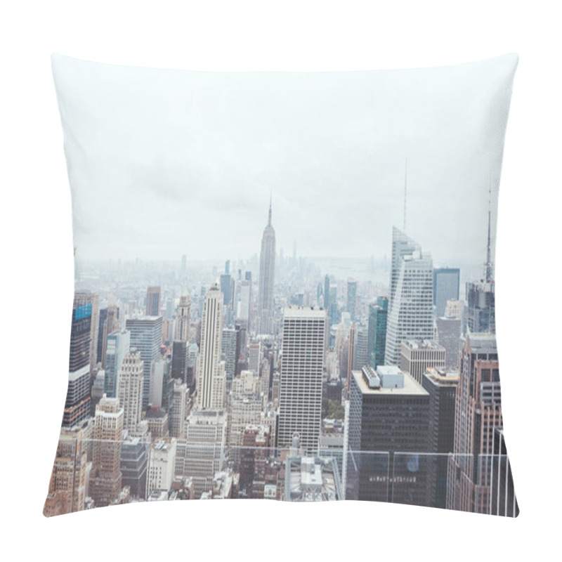 Personality  aerial view of architecture on new york city, usa pillow covers