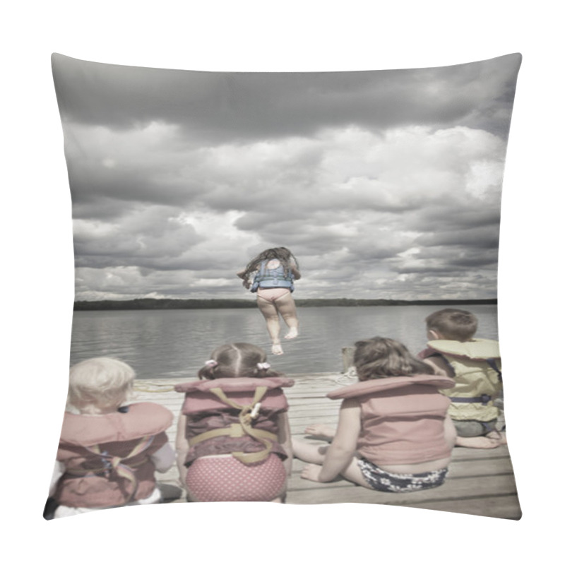 Personality  Children Watching First Water Jumper Pillow Covers