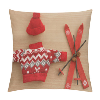 Personality  Knitted Red Warm Cap, Pullover On Wooden Table Background. Winter Season.  Figure. Retro Vintage Skis And Sticks Pillow Covers