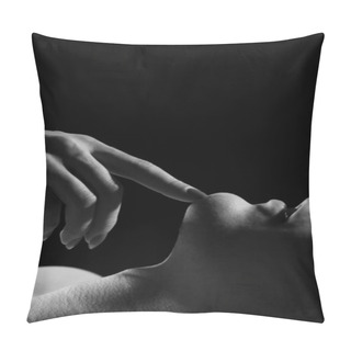 Personality  Woman Touching Man's Chin Pillow Covers