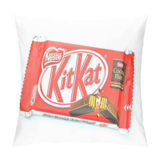 Personality  Kit Kat Chocolate Bar Isolated On White Background Pillow Covers