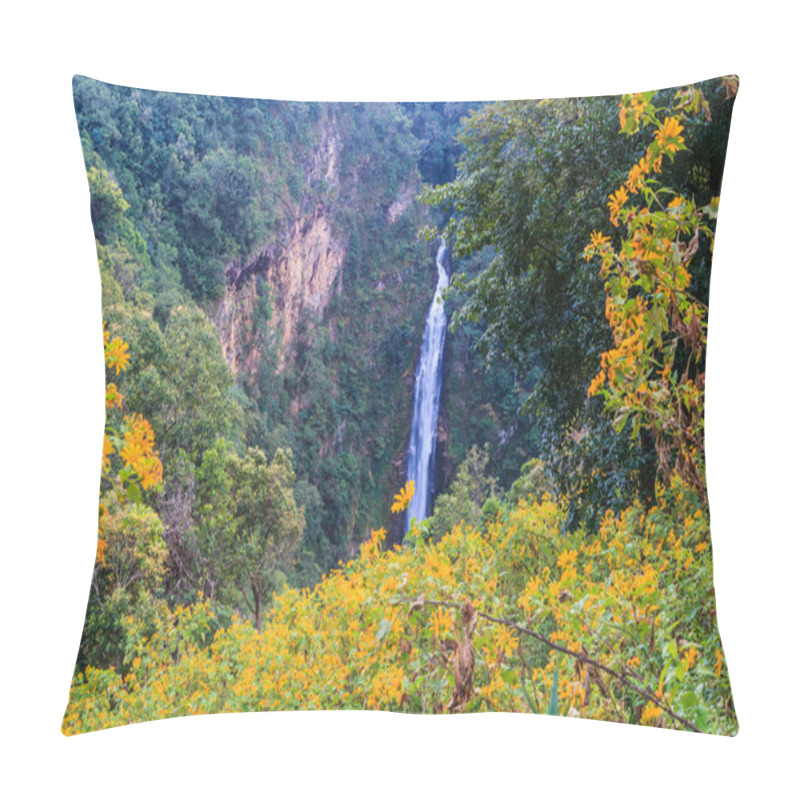 Personality  Sunflowers and Mae Surin waterfall pillow covers