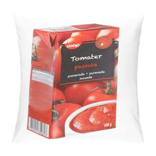 Personality  Tomato Passata Pillow Covers