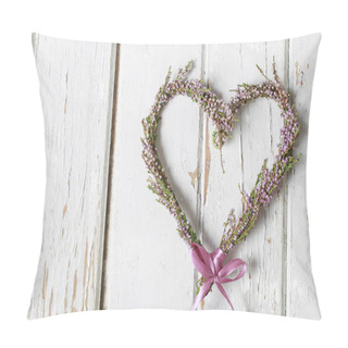 Personality  Heather (erica) Door Wreath In Heart Shape On Wooden Background Pillow Covers