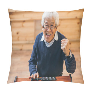 Personality  Asian Man Celebrating Victory Pillow Covers