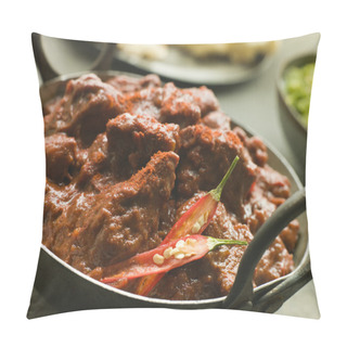Personality  Meat Phall In Karahi With Naan And Green Chilli Curry Pillow Covers