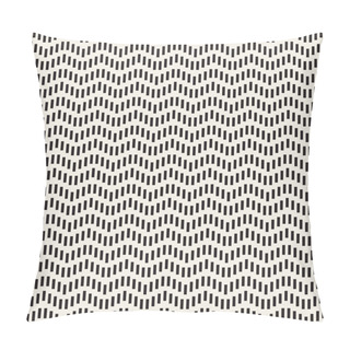 Personality  Seamless Zig Zag Geometric Pattern. Classic Chevron Lines Tiling. Pillow Covers