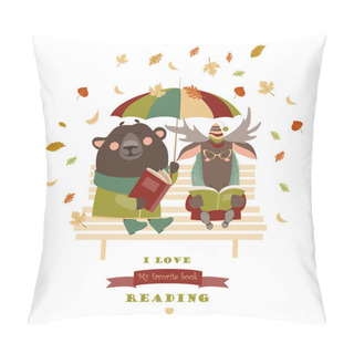 Personality  Cute Bear And Funny Elk Reading Books On Bench Pillow Covers