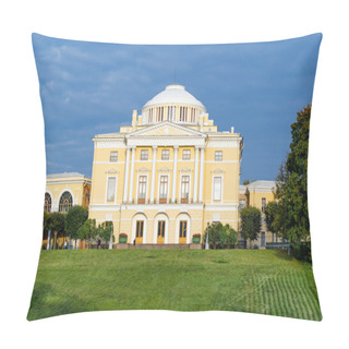 Personality  The Pavlovsk Palace Museum, Designed By The Architect Charles Cameron. Pillow Covers