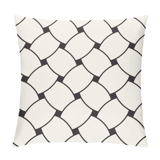 Personality  Vector Geometric Seamless Pattern With Curved Shapes Grid. Abstract Monochrome Rounded Lattice Texture. Modern Textile Background Design Pillow Covers