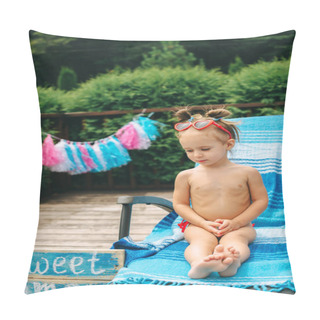 Personality  Little Girl  By The Pool Pillow Covers