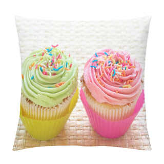 Personality  Vanilla Cupcakes With Strawberry And Lime Icing Pillow Covers