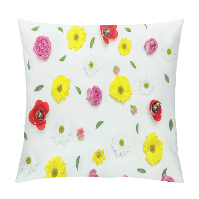 Personality  Beautiful blooming flowers pillow covers