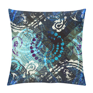 Personality  Grunge Paisley Ornament. Pillow Covers