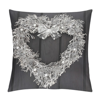 Personality Silver Wreath Pillow Covers