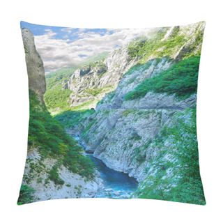 Personality  River Tara Canyon Pillow Covers