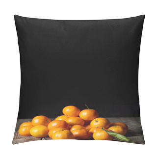 Personality  Tasty Orange Tangerines With Green Leaf On Wooden Table Isolated On Black Pillow Covers
