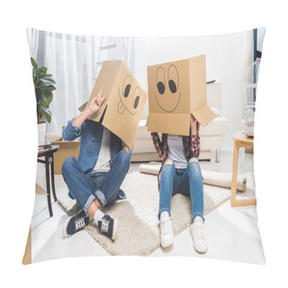 Personality  Couple With Boxes On Heads Pillow Covers