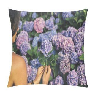 Personality  Female Person Taking Hydrangeas Pillow Covers