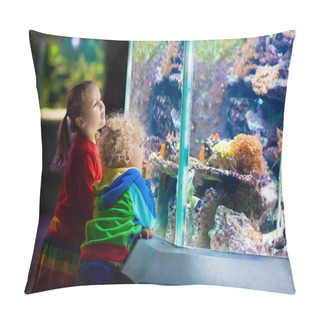 Personality  Kids Watching Fish In Tropical Aquarium Pillow Covers
