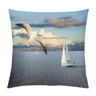 Personality  Sail Boat And Seagull Pillow Covers