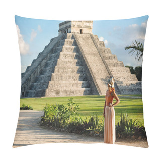 Personality  Girl Tourist In A Hat Stands Against The Background Of The Pyramid Of Kukulcan In The Mexican City Of Chichen Itza. Travel Concept.Mayan Pyramids In Yucatan, Mexico Pillow Covers