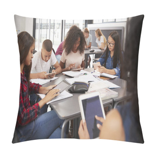 Personality  Teacher With Students Using Tablets Pillow Covers