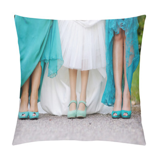 Personality  Bride And Bridesmaids Show Off Their Shoes Pillow Covers