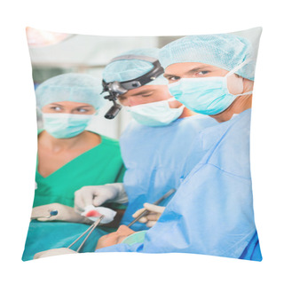 Personality  Surgeons Operating In Operation Theater Room Pillow Covers