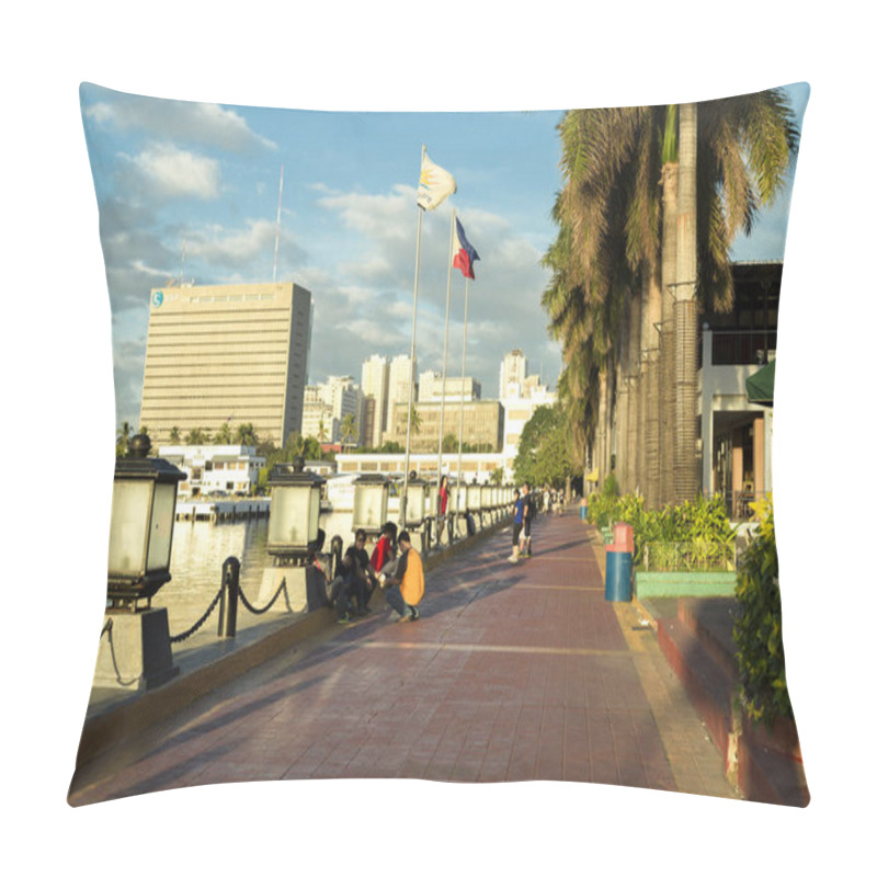 Personality  Harbour Square, Manila Bay On A Sunny Day Pillow Covers