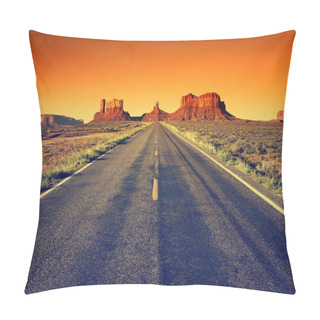 Personality  Road To Monument Valley At Sunset Pillow Covers