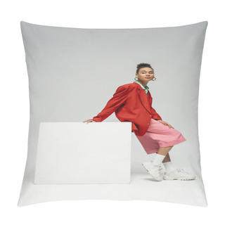 Personality  Attractive African American Woman In Vibrant Outfit Leaning On Cube On Grey Backdrop, Look Away Pillow Covers