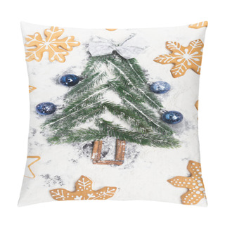 Personality  Top View Of Christmas Tree And Gingerbread Cookies On Snow Pillow Covers