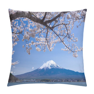 Personality  Beautiful View Of Fujisan Mountain With Cherry Blossom In Spring, Kawaguchiko Lake, Japan Pillow Covers