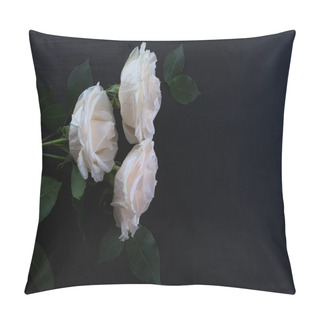 Personality  White Roses On A Dark Wooden Background Pillow Covers
