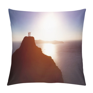 Personality  Happy Couple On The Top Of The Mountain Pillow Covers