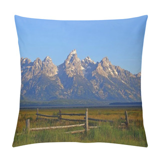 Personality  Scenic View In The Grand Teton National Park Wyoming USA Pillow Covers