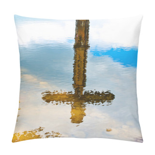 Personality  Cross Reflection Pillow Covers