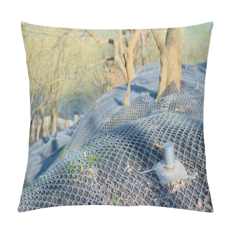 Personality  Mountain Slope Reinforced Metal Mesh Pillow Covers